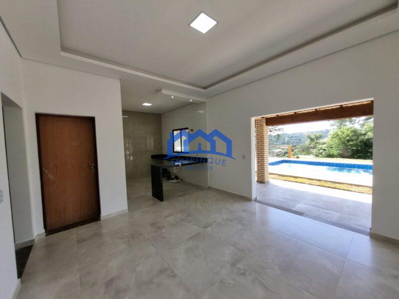 Chácara com 3 quartos e 3 banheiros á Venda, 1.293m² por R$ 630.000 Cód. ch2067