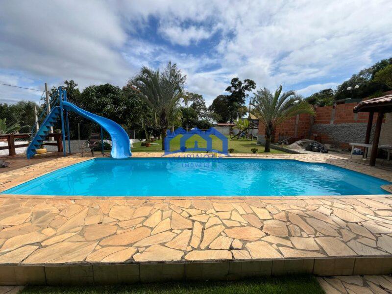Chácara com 2 quartos e 2 banheiros à Venda, com 1.000 m² por R$ 520.000 Cód. ch2225