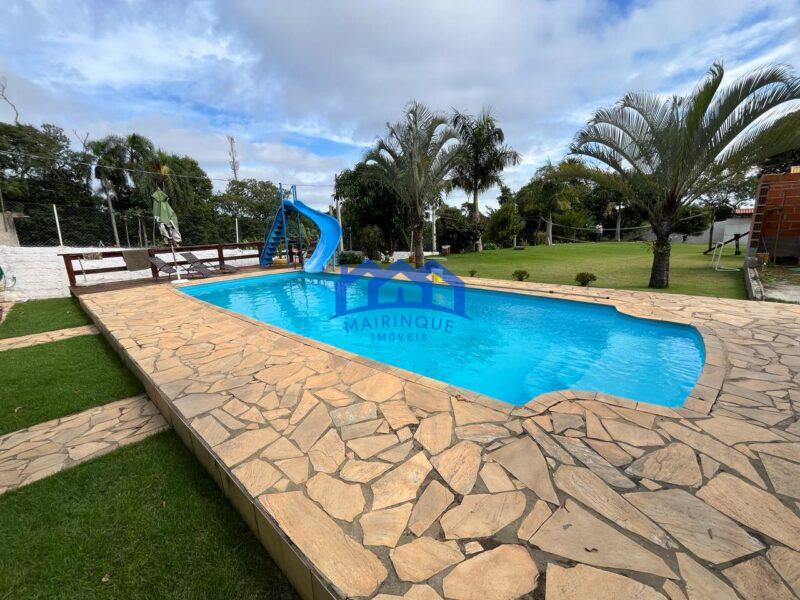Chácara com 2 quartos e 2 banheiros à Venda, com 1.000 m² por R$ 520.000 Cód. ch2225