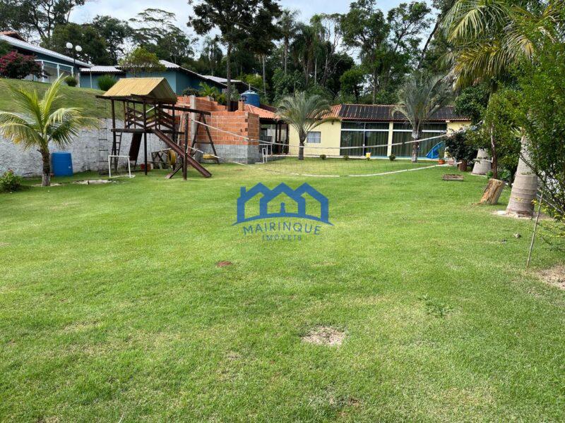 Chácara com 2 quartos e 2 banheiros à Venda, com 1.000 m² por R$ 520.000 Cód. ch2225