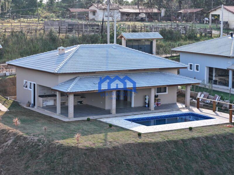 Chácara com 3 quartos e 3 banheiros á Venda, 1.293m² por R$ 630.000 Cód. ch2067