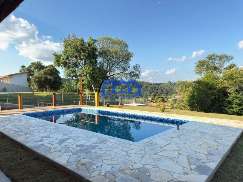 Chácara com 3 quartos e 3 banheiros á Venda, 1.293m² por R$ 630.000 Cód. ch2067