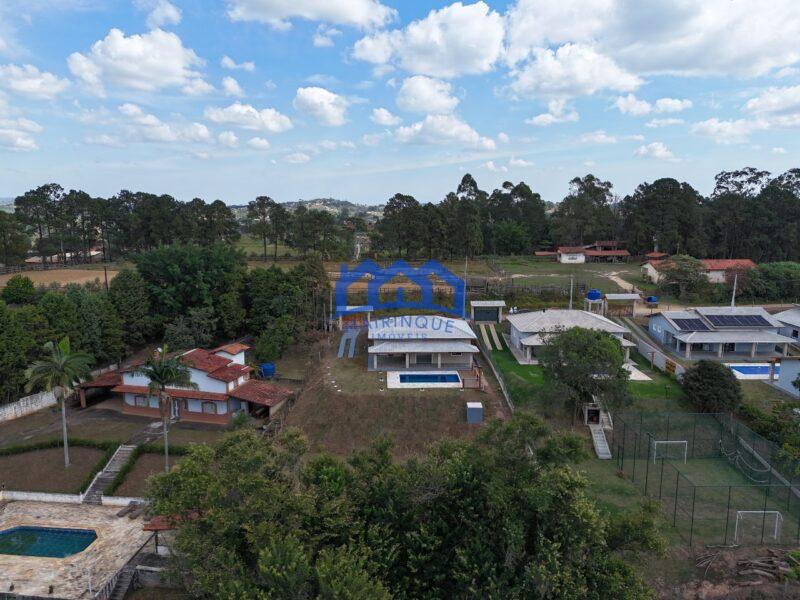 Chácara com 3 quartos e 3 banheiros á Venda, 1.293m² por R$ 630.000 Cód. ch2067