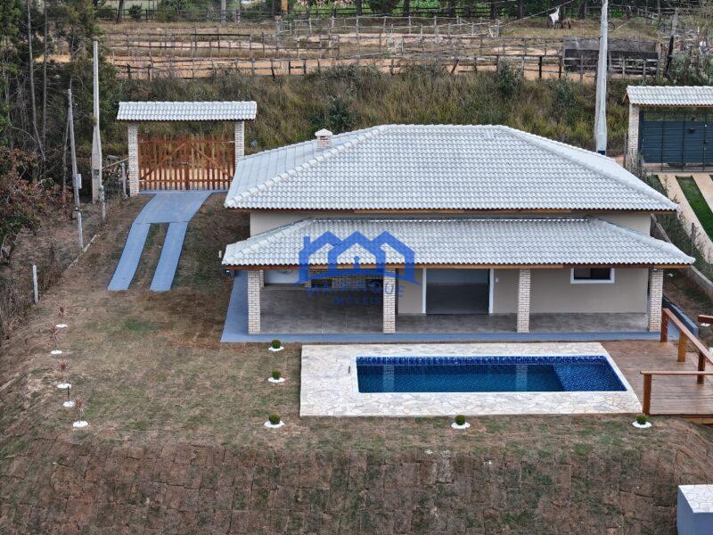 Chácara com 3 quartos e 3 banheiros á Venda, 1.293m² por R$ 630.000 Cód. ch2067