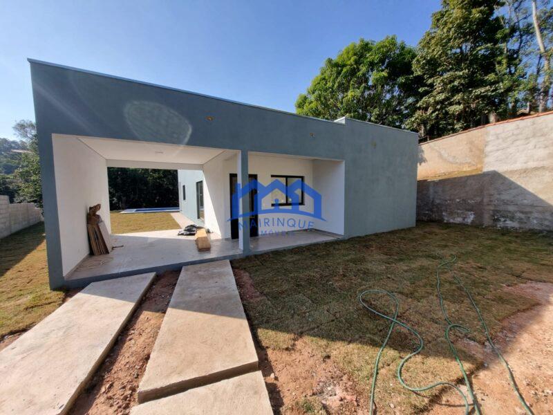 Chácara com 3 quartos e 3 banheiros, com 3000 m² à Venda, por R$ 1.700.000 Cód. ch2207