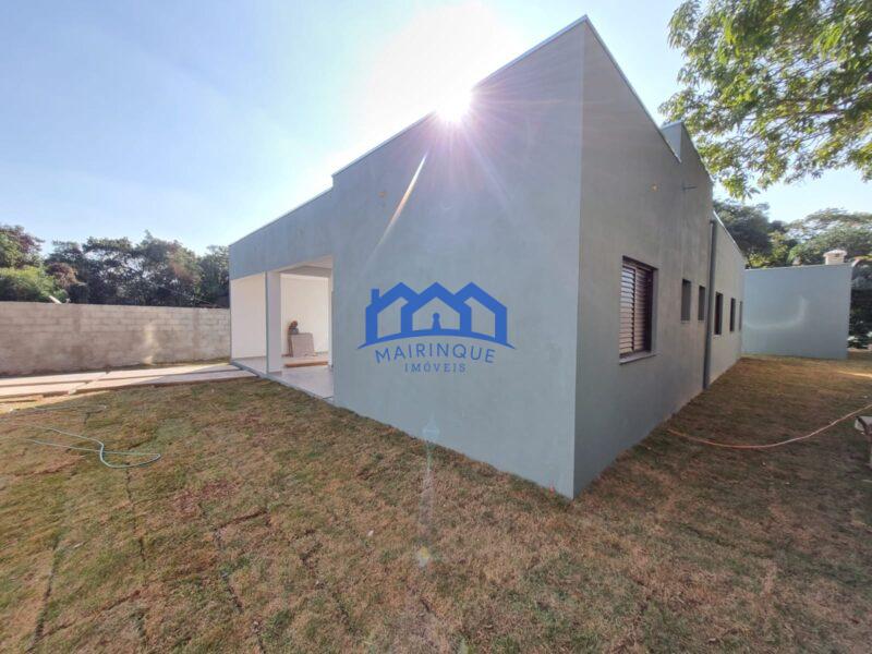 Chácara com 3 quartos e 3 banheiros, com 3000 m² à Venda, por R$ 1.700.000 Cód. ch2207