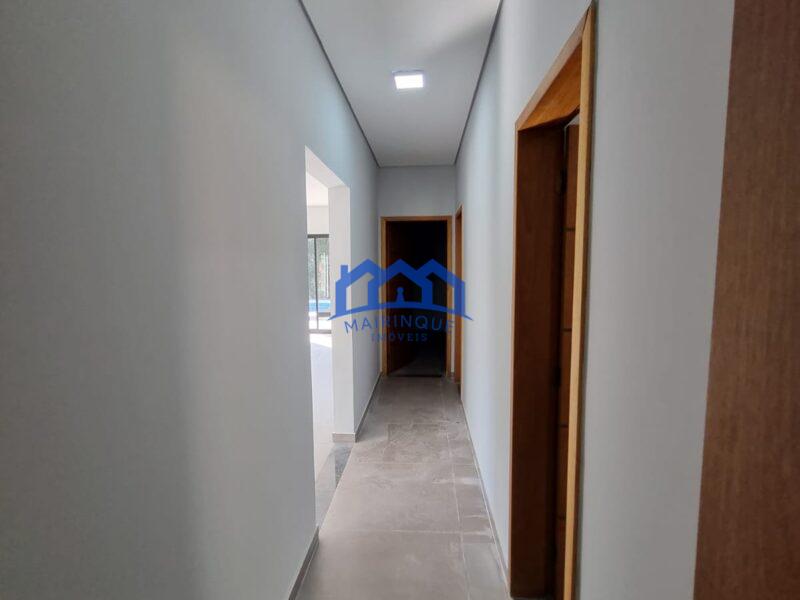 Chácara com 3 quartos e 3 banheiros, com 3000 m² à Venda, por R$ 1.700.000 Cód. ch2207