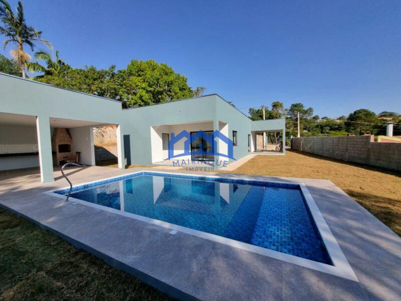 Chácara com 3 quartos e 3 banheiros, com 3000 m² à Venda, por R$ 1.700.000 Cód. ch2207