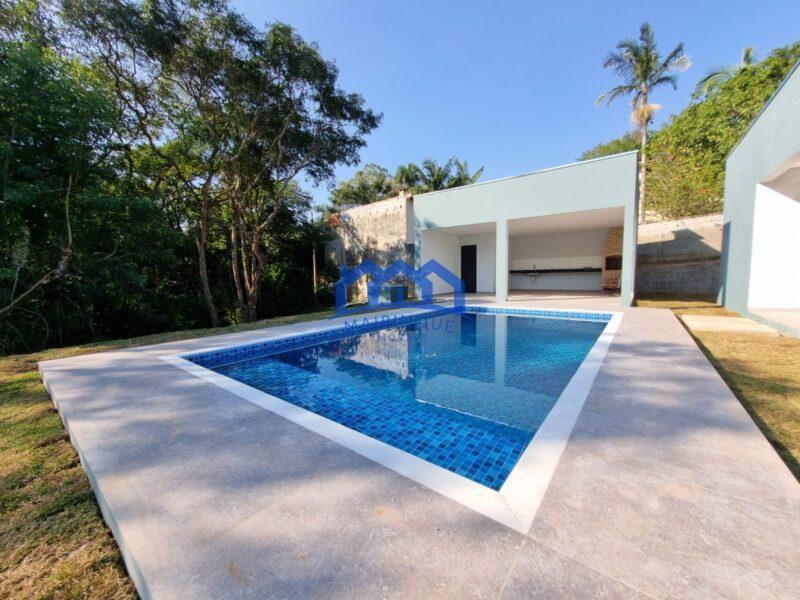Chácara com 3 quartos e 3 banheiros, com 3000 m² à Venda, por R$ 1.700.000 Cód. ch2207