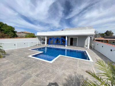 Chácara com 3 Quartos e 2 banheiros à Venda, 300 m² por R$ 600.000 Cód. ch2185