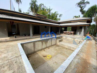Chácara com 3 quartos e 5 banheiros à Venda, com 1000 m² por R$ 980.000,00 Cód. ch2195