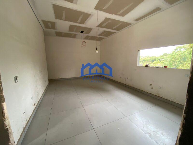Chácara com 3 quartos e 5 banheiros à Venda, com 1000 m² por R$ 980.000,00 Cód. ch2195