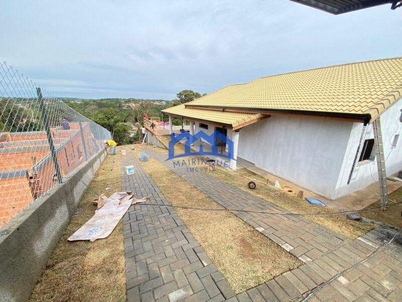 Chácara com 3 quartos e 3 banheiros com 1.000 m² á Venda por R$ 850.000 Cód. ch2203