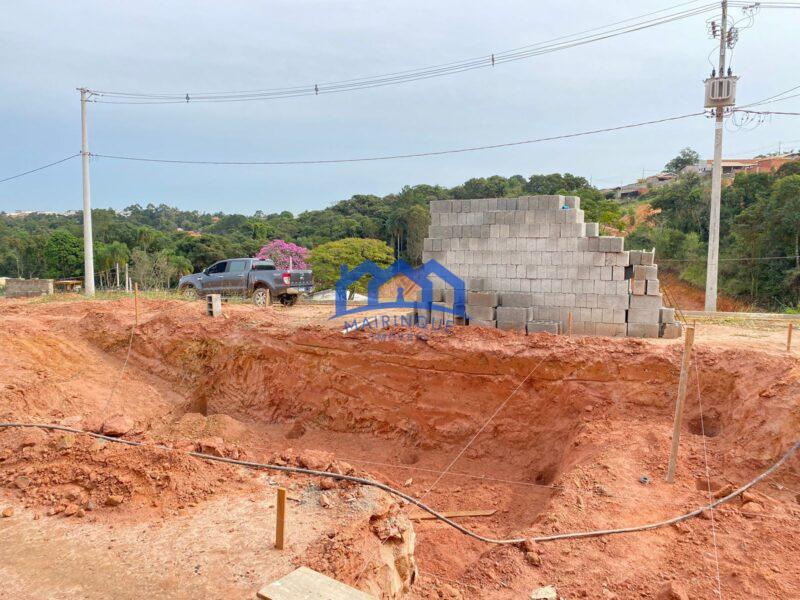 Chácara com 3 quartos e 3 banheiros à Venda, com 1.000 m² por R$ 950.000 Cód. ch2220
