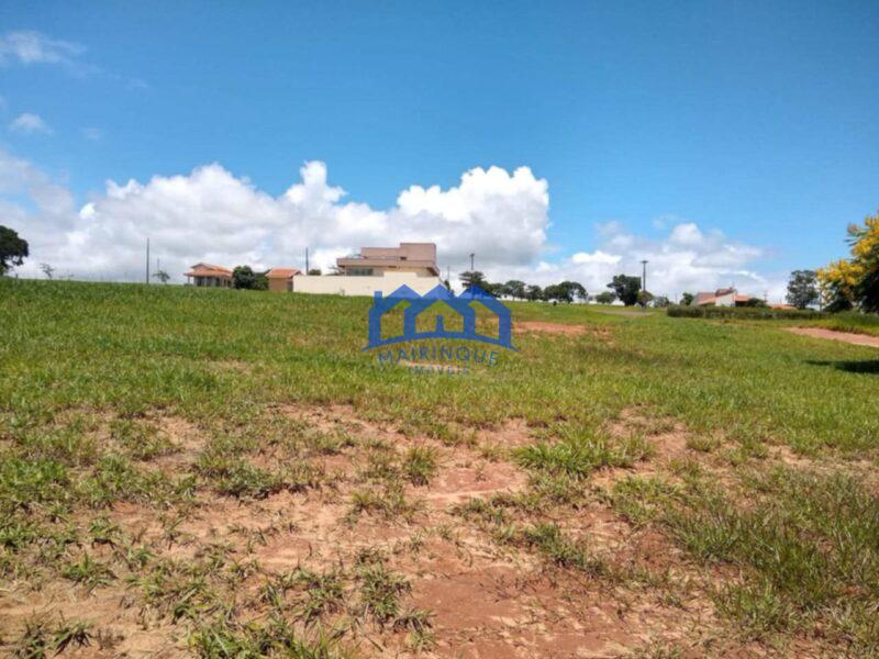 Lote/Terreno á Venda, 450 m² por R$100.000 cod. ch2222