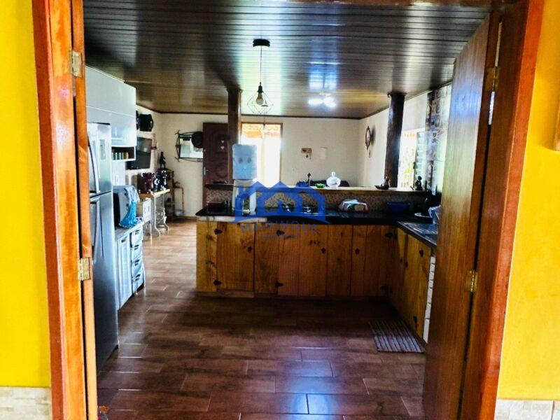 Chácara com 3 quartos e 1 banheiro à Venda, com 1.000 m² por R$ 485.000 cod. ch2221