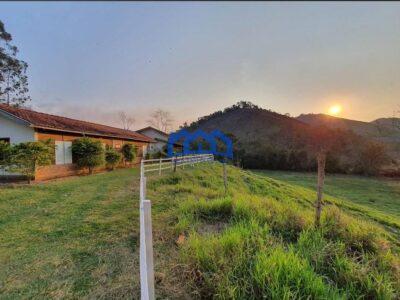Sitio/Fazenda com 421 alqueires à Venda, por R$ 25.260.000 Cód. ch2149