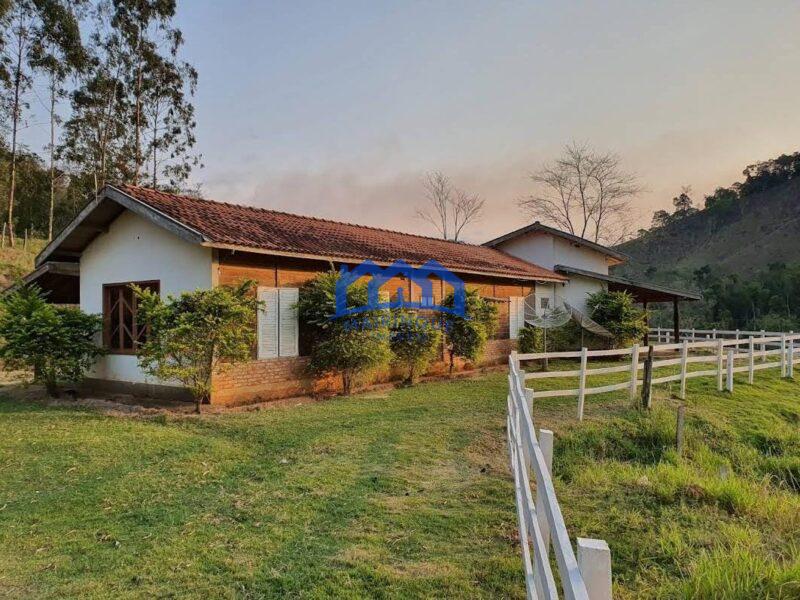 Sitio/Fazenda com 421 alqueires à Venda, por R$ 25.260.000 Cód. ch2149