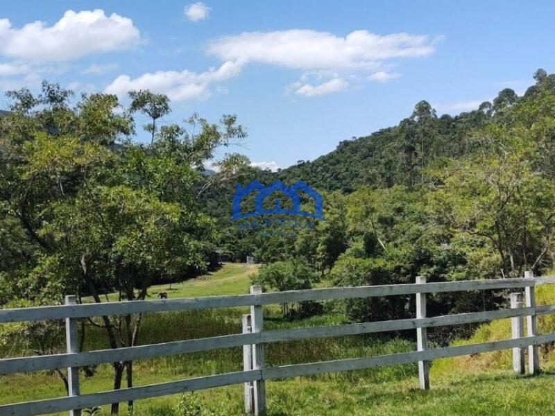 Sitio/Fazenda com 421 alqueires à Venda, por R$ 25.260.000 Cód. ch2149