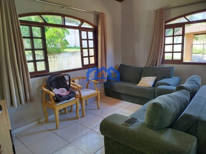 Chácara com 4 quartos e 2 banheiros, 1.450m² à Venda por R$ 650.000,00 Cód. ch2267