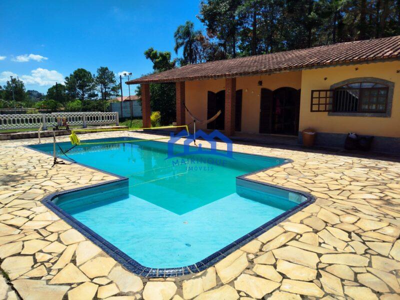 Chácara com 4 quartos e 2 banheiros, 1.450m² à Venda por R$ 650.000,00 Cód. ch2267