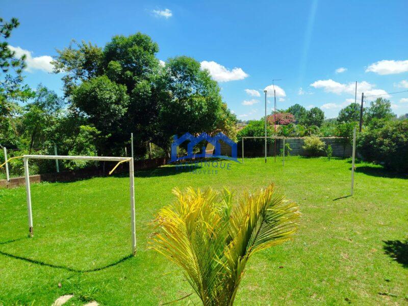 Chácara com 4 quartos e 2 banheiros, 1.450m² à Venda por R$ 650.000,00 Cód. ch2267