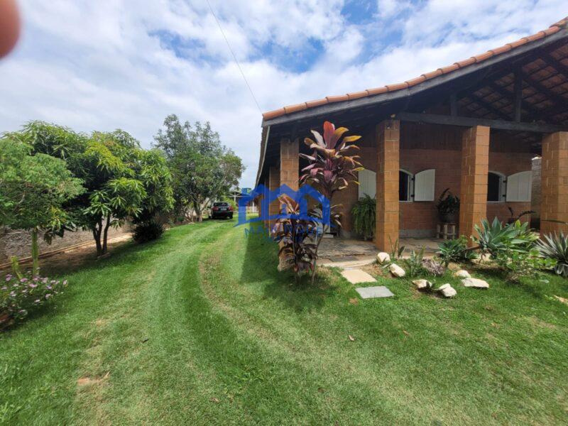 Chacara com 5 quartos e 3 banheiros com 1000 m² à Venda, por R$ 450.000 Cód. ch2240