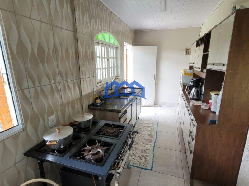 Chacara com 5 quartos e 3 banheiros com 1000 m² à Venda, por R$ 450.000 Cód. ch2240