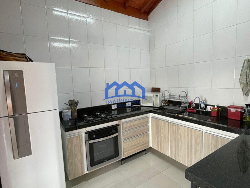 Chalé com 2 quartos e 2 banheiros com 210 m² à Venda, por R$ 500.000 Cód. ch2241