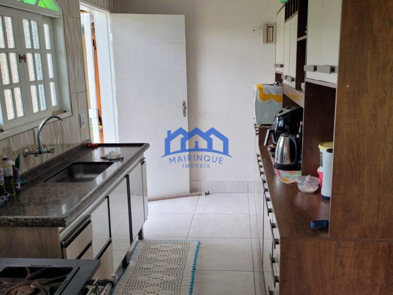 Chacara com 5 quartos e 3 banheiros com 1000 m² à Venda, por R$ 450.000 Cód. ch2240