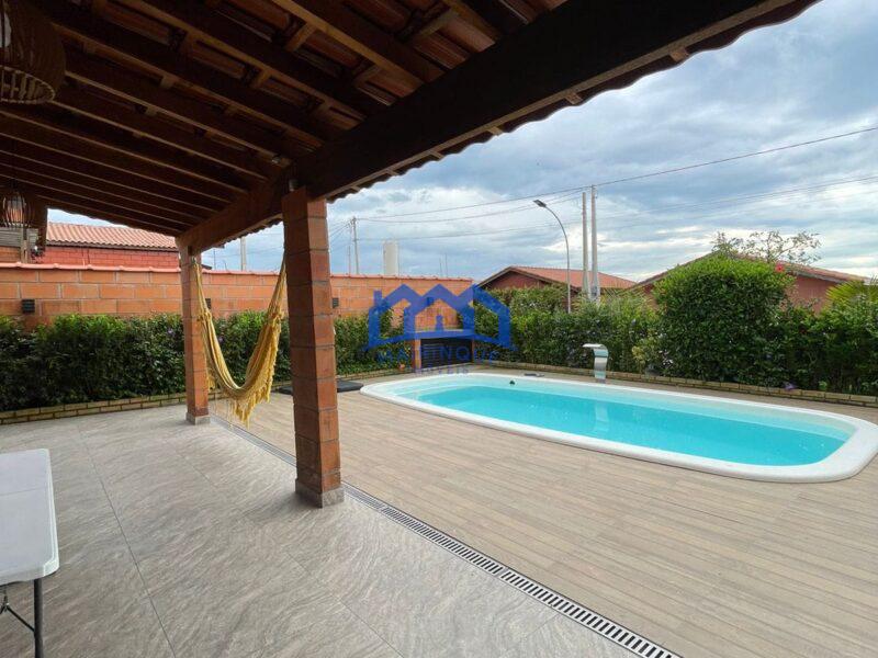 Chalé com 2 quartos e 2 banheiros com 210 m² à Venda, por R$ 500.000 Cód. ch2241