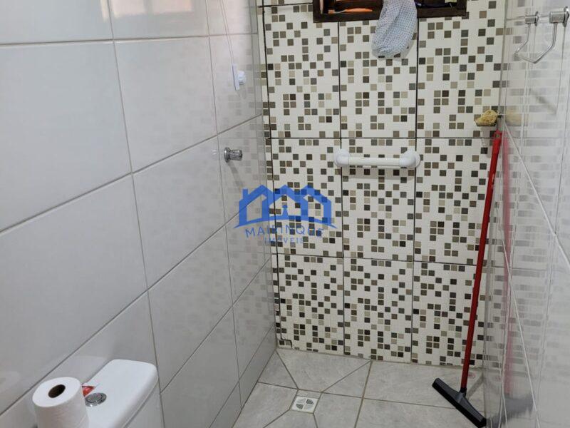 Chacara com 5 quartos e 3 banheiros com 1000 m² à Venda, por R$ 450.000 Cód. ch2240