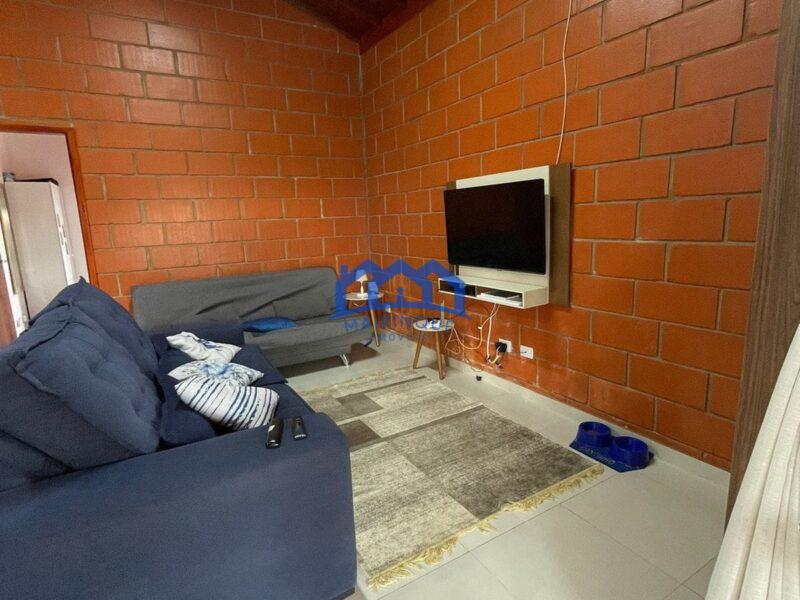 Chalé com 2 quartos e 2 banheiros com 210 m² à Venda, por R$ 500.000 Cód. ch2241