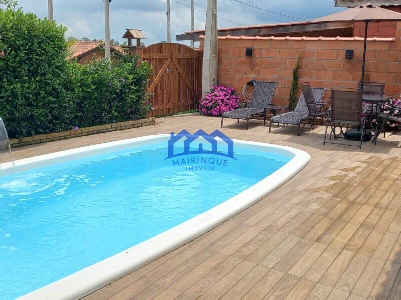 Chalé com 2 quartos e 2 banheiros com 210 m² à Venda, por R$ 500.000 Cód. ch2241