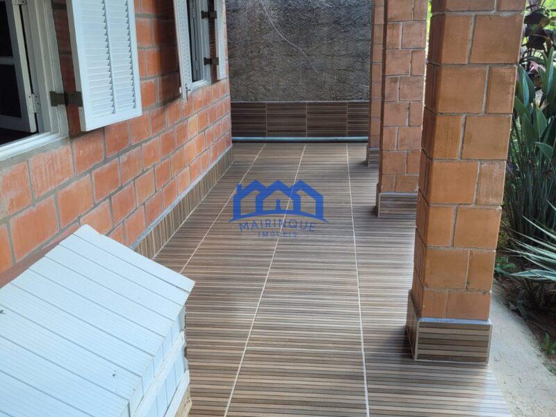 Chacara com 5 quartos e 3 banheiros com 1000 m² à Venda, por R$ 450.000 Cód. ch2240