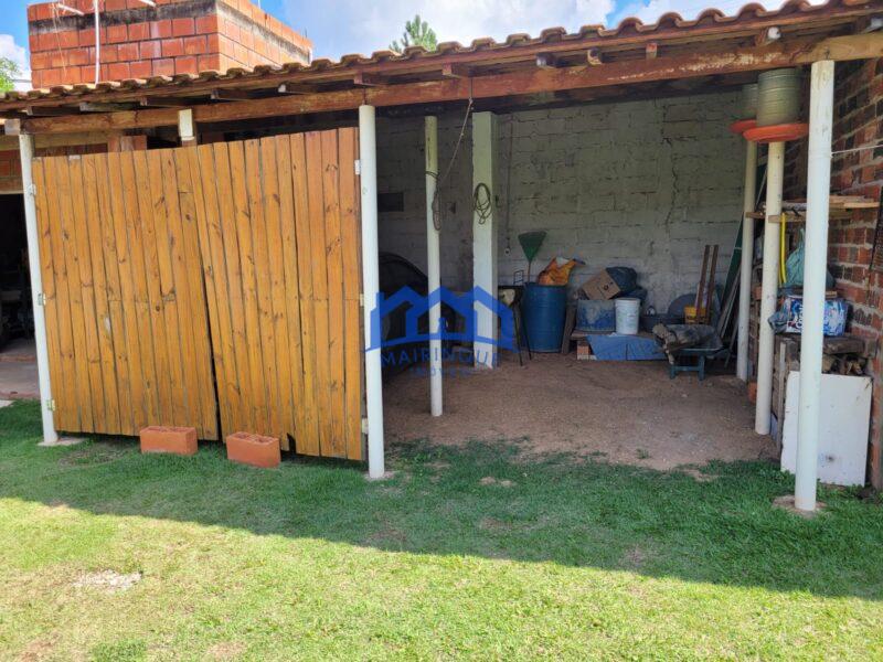 Chacara com 5 quartos e 3 banheiros com 1000 m² à Venda, por R$ 450.000 Cód. ch2240