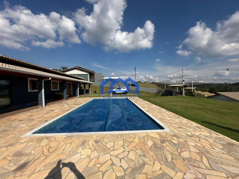 Chácara com 3 quartos e 3 banheiros à Venda, por R$ 1.200.000 Cód. ch2245