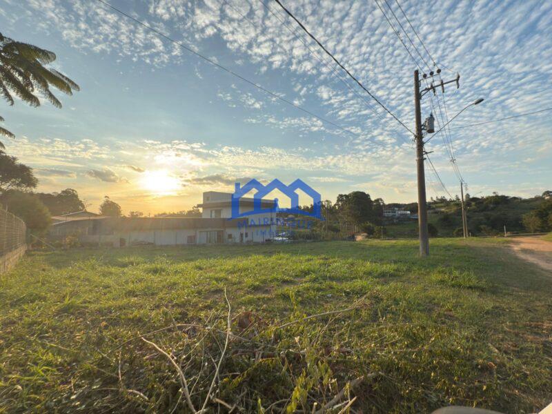 Lote/Terreno com 1.214 m² à Venda, por R$ 280.000 Cód. ch2247