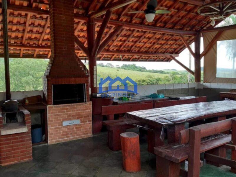 Sitio/Fazenda à Venda, com 53 alqueires por R$ 17.000.000 Cód. ch2251