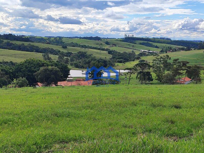 Sitio/Fazenda à Venda, com 53 alqueires por R$ 17.000.000 Cód. ch2251