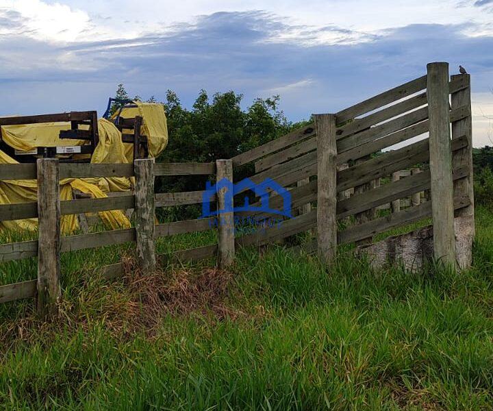 Sitio/Fazenda com 10,33 alqueires à Venda, por R$ 2.300.000 Cód. ch2253