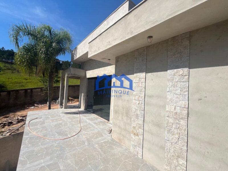 Chácara com 4 quartos e 3 banheiros com 1.000 à Venda, por R$ 910.000 Cód. ch2258