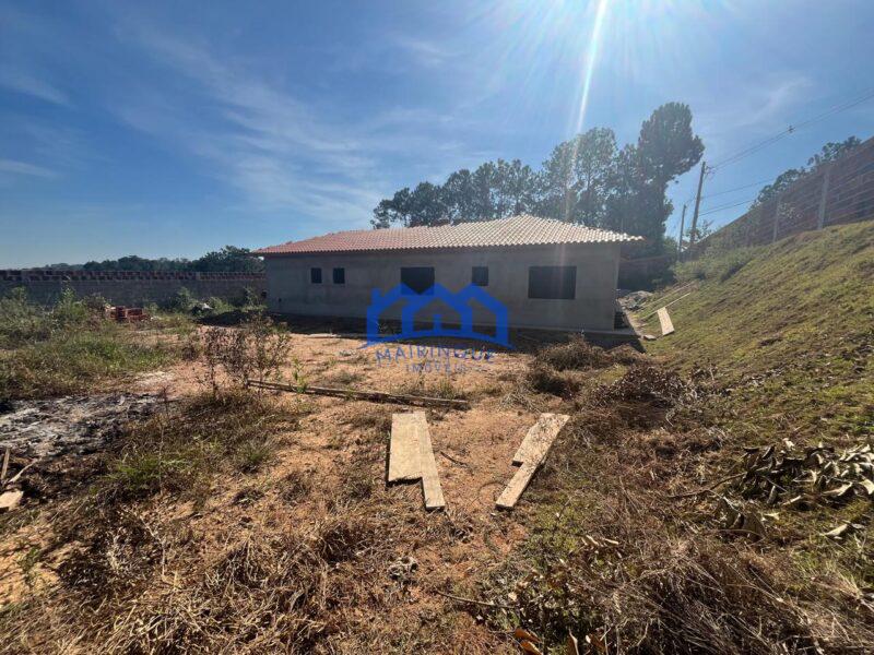 Chácara com 3 quartos e 2 banheiros com 1.100 m², por R$ 750.000 Cód. ch2259