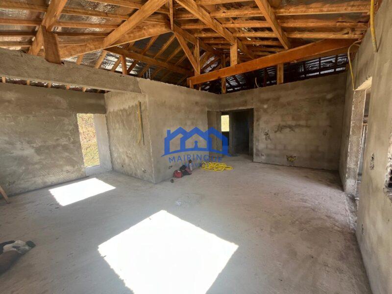 Chácara com 3 quartos e 2 banheiros com 1.100 m², por R$ 750.000 Cód. ch2259