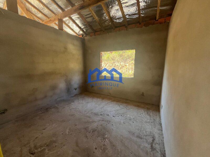 Chácara com 3 quartos e 2 banheiros com 1.100 m², por R$ 750.000 Cód. ch2259
