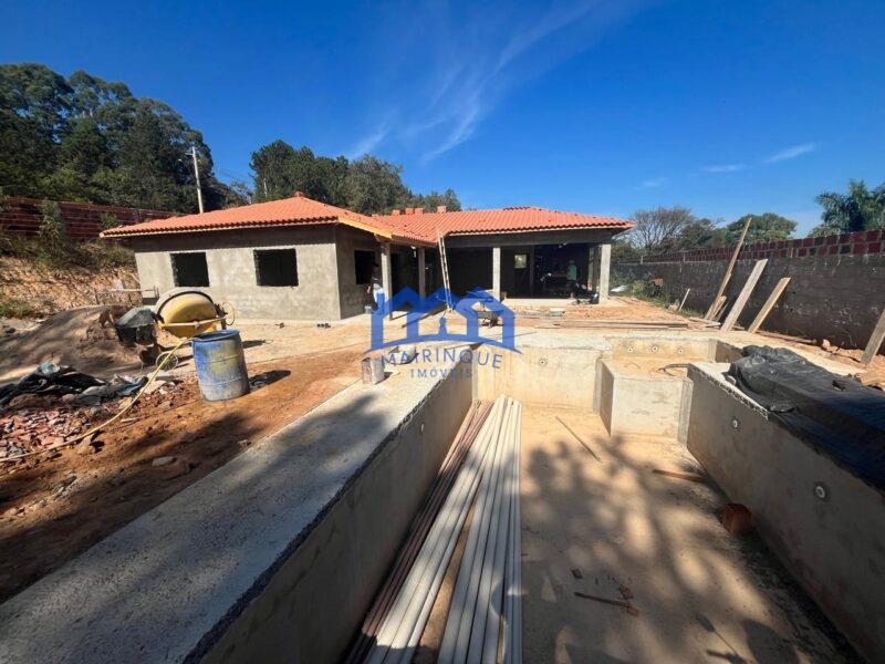 Chácara com 3 quartos e 2 banheiros com 1.100 m², por R$ 750.000 Cód. ch2259