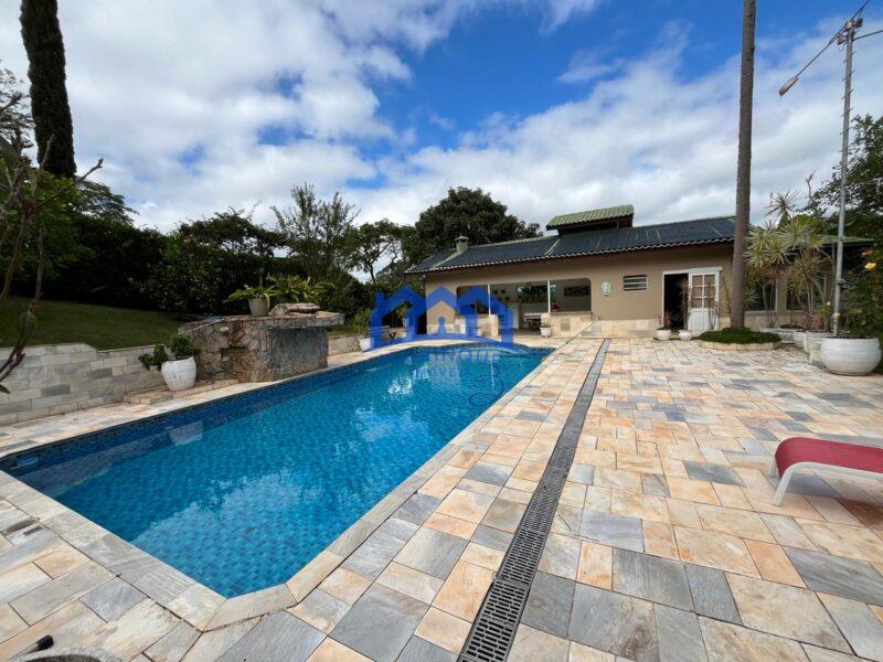 Chácara com 8 quartos e 6 banheiros com 2.600 m² à Venda, por R$ 3.000.000 Cód. ps295