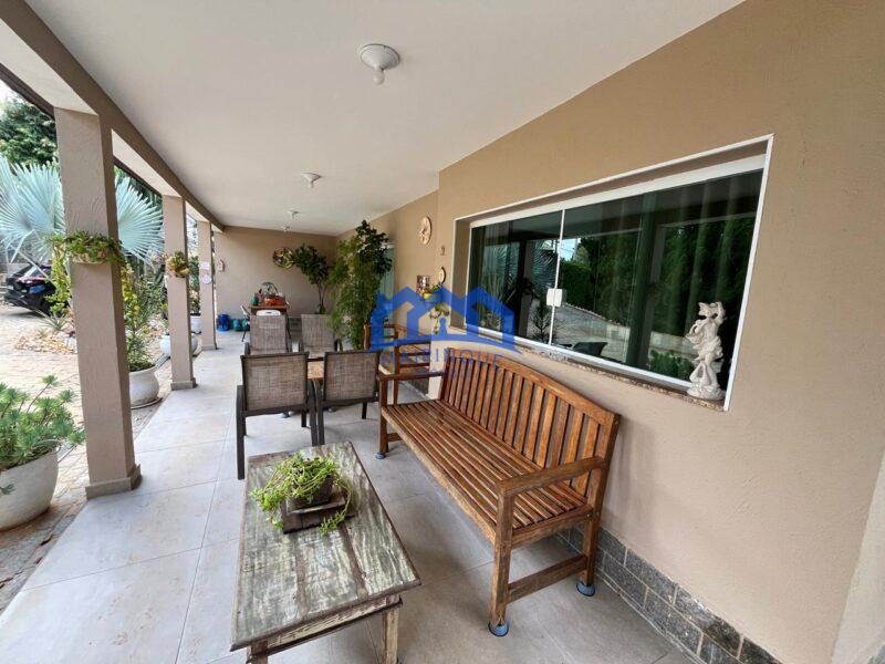 Chácara com 8 quartos e 6 banheiros com 2.600 m² à Venda, por R$ 3.000.000 Cód. ps295