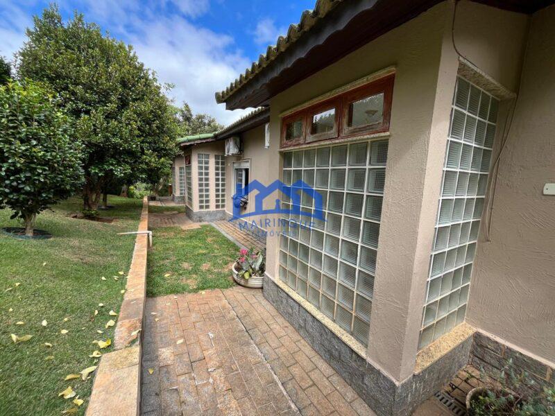 Chácara com 8 quartos e 6 banheiros com 2.600 m² à Venda, por R$ 3.000.000 Cód. ps295