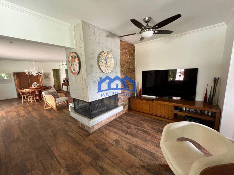 Chácara com 8 quartos e 6 banheiros com 2.600 m² à Venda, por R$ 3.000.000 Cód. ps295